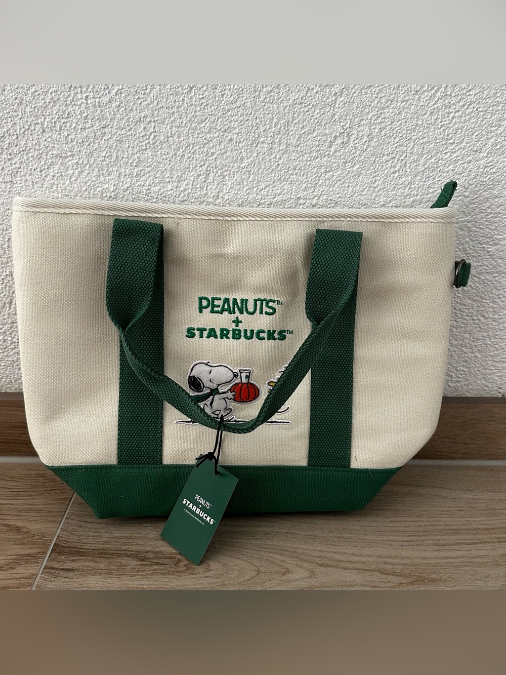 Starbucks x Peanuts Snoopy Tote Bag